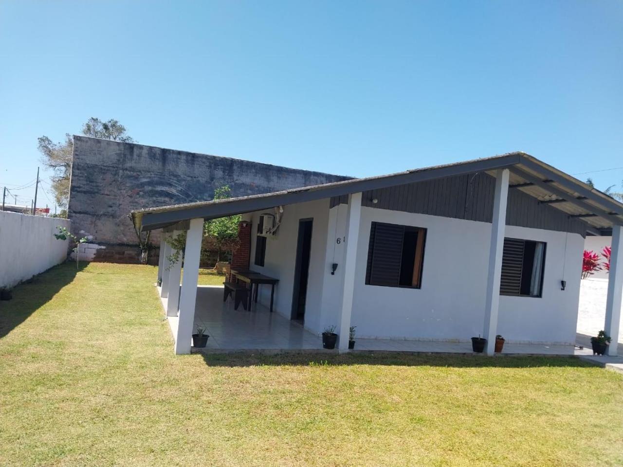 Casa Disponivel Diaria, 300m Do Mar Casa Sozinha No Terreno Holiday home Matinhos